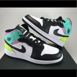 SOLD Air Jordan Mid 1 Volt Green Glow